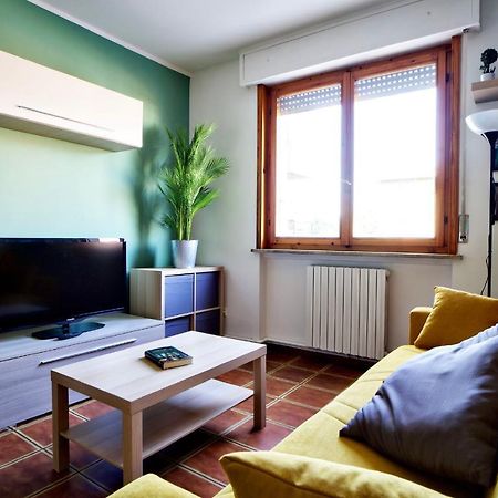 Casa Zoe Apartment Free Parking,Self Check In & Free Wi Fi Parma Exterior foto