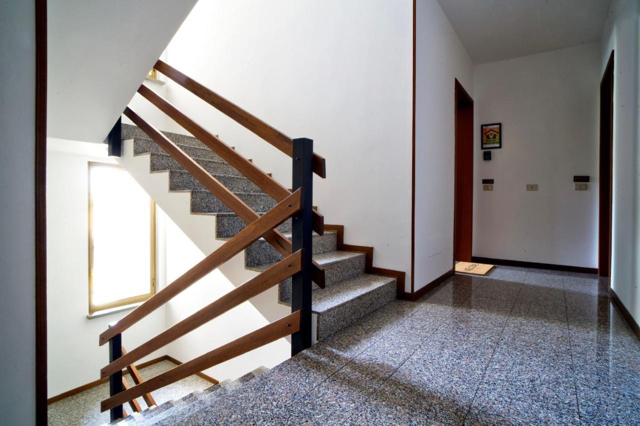 Casa Zoe Apartment Free Parking,Self Check In & Free Wi Fi Parma Exterior foto