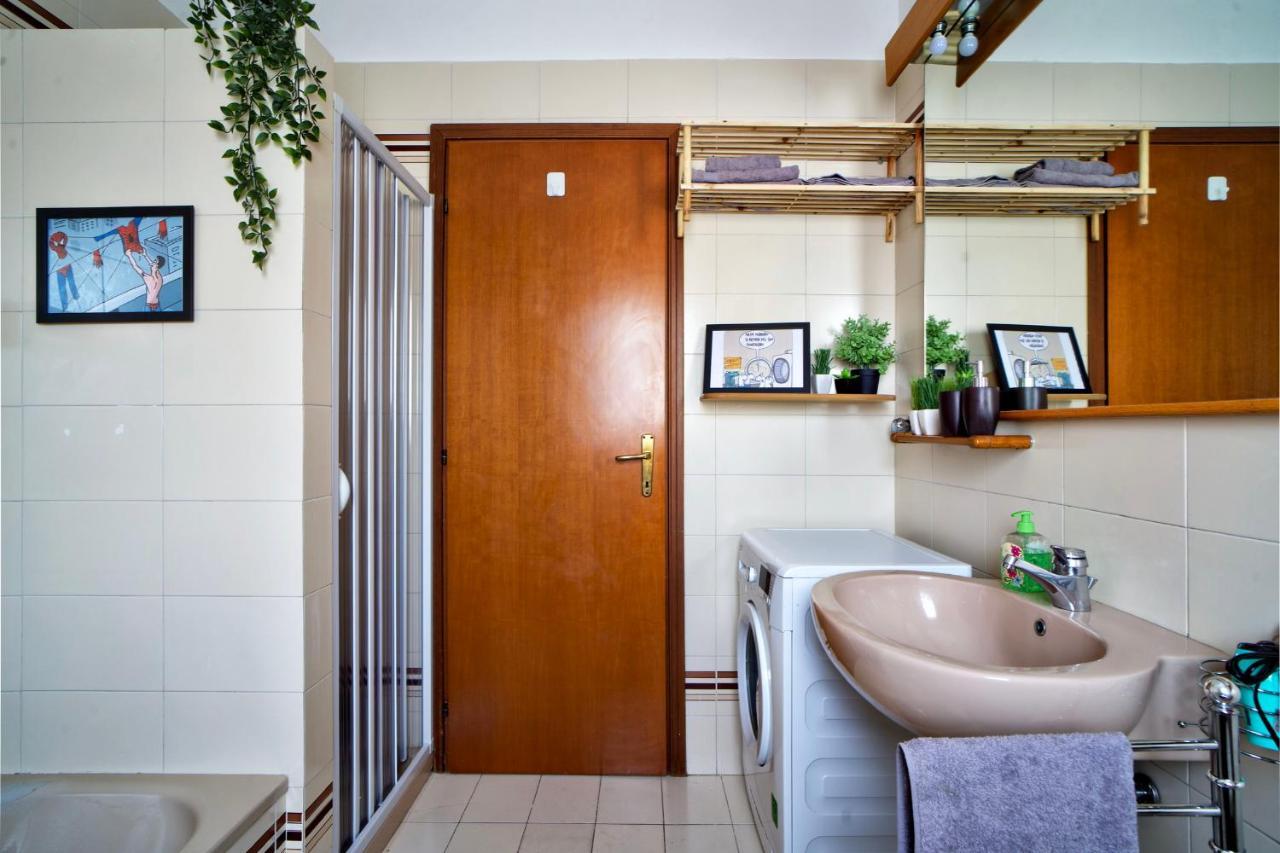 Casa Zoe Apartment Free Parking,Self Check In & Free Wi Fi Parma Exterior foto