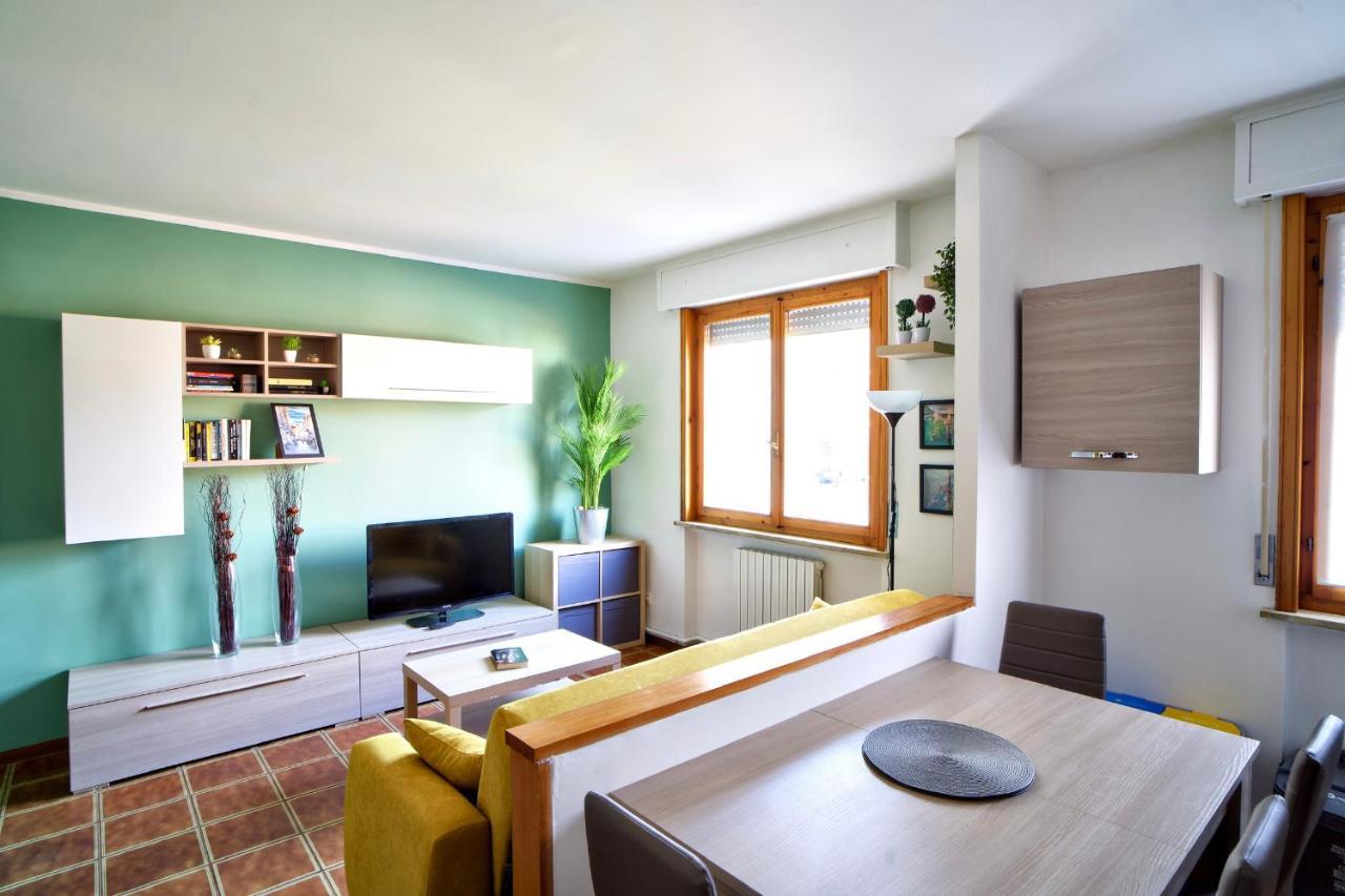 Casa Zoe Apartment Free Parking,Self Check In & Free Wi Fi Parma Exterior foto