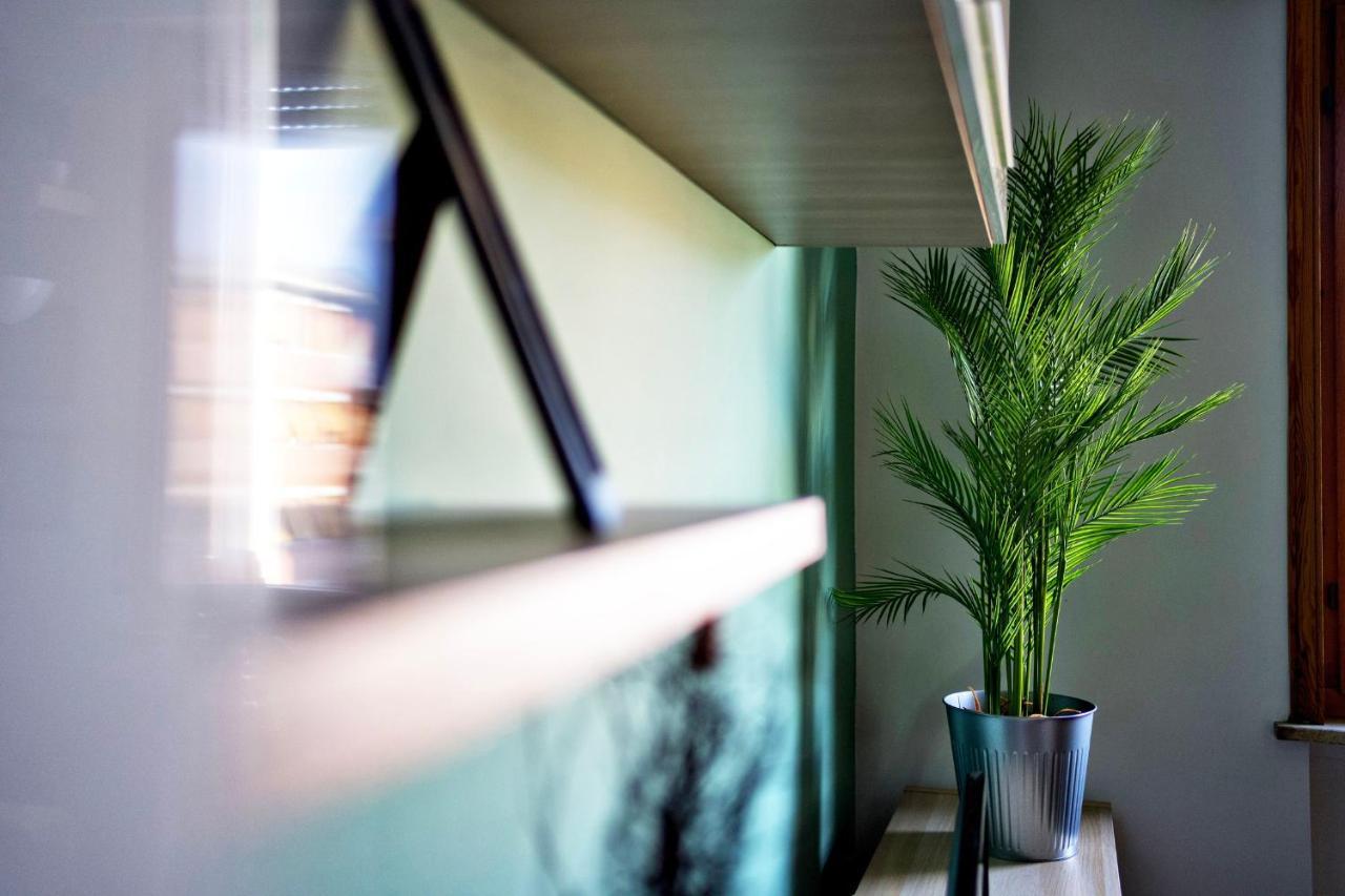 Casa Zoe Apartment Free Parking,Self Check In & Free Wi Fi Parma Exterior foto